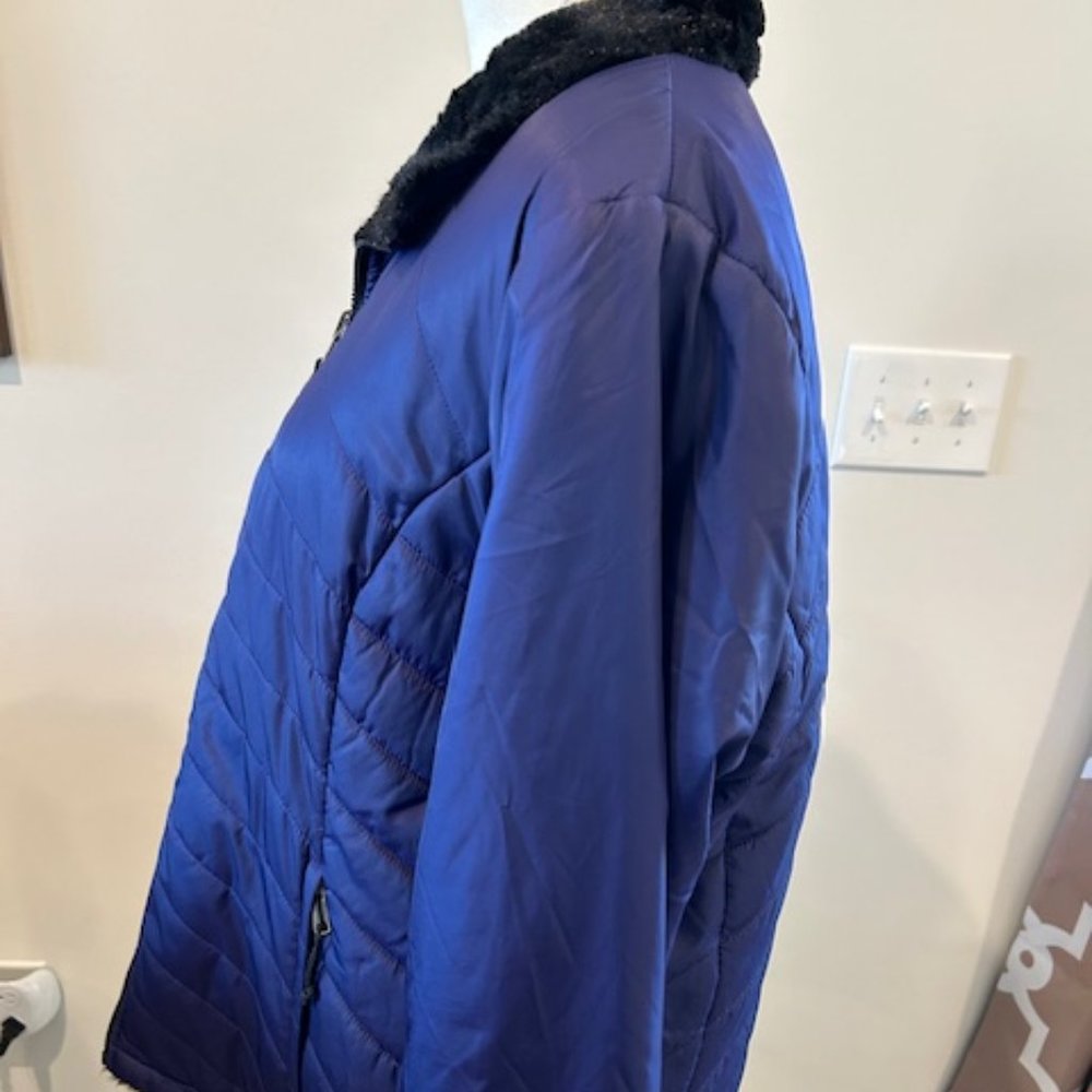 Xl Reversible Lightweight Jacket (Euc) - image 3